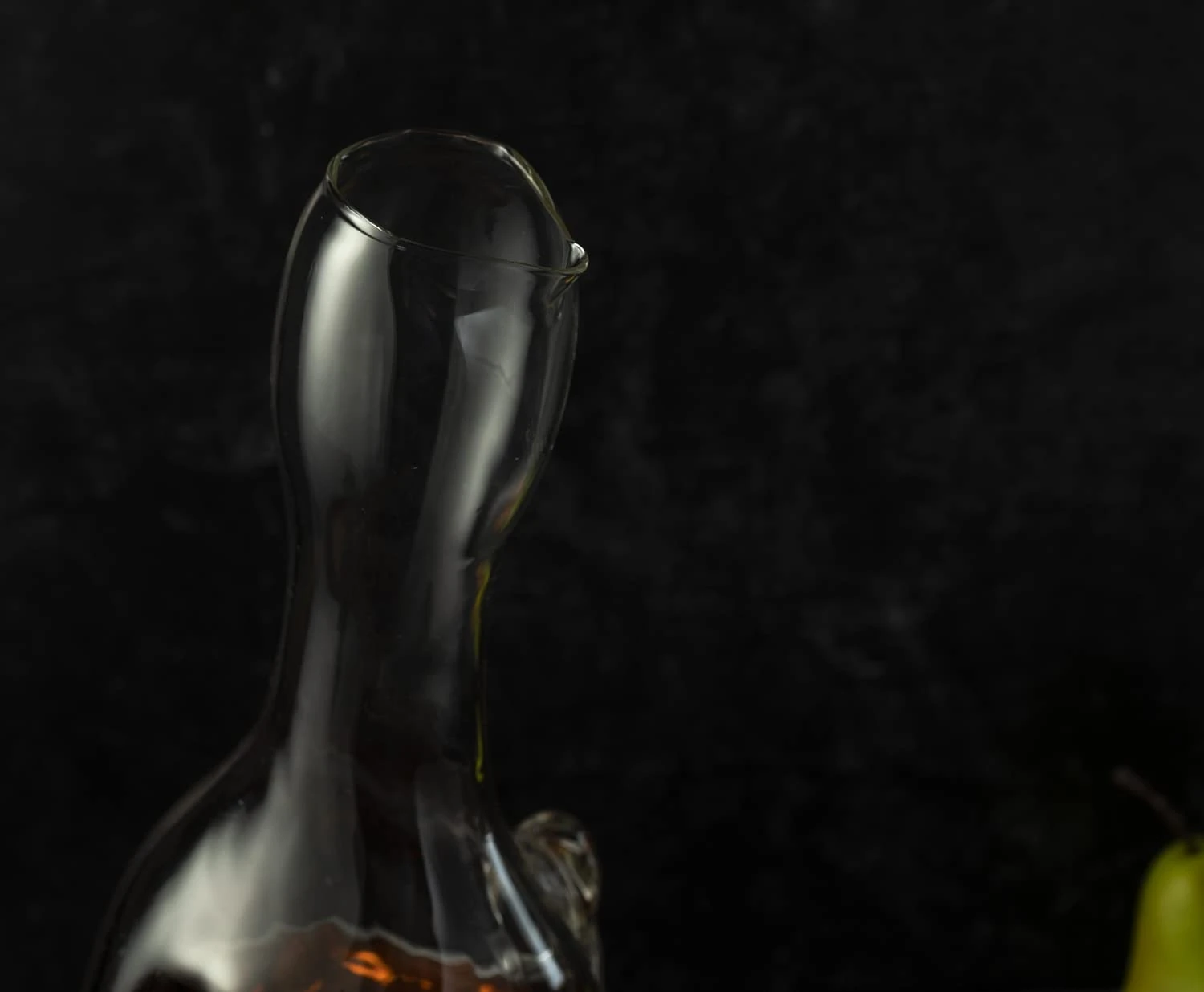 Cock - Chicken Decanter 500ml Whiskey And Wine Decanter Set With 2 Whiskey Glasses - By The Wine Savant, Rooster Glass Decanter For Whiskey, Scotch, Spirits, Wine Or Vodka For Whiskey Lovers 6 Cock - Chicken Decanter 500ml Whiskey And Wine Decanter Set With 2 Whiskey Glasses - By The Wine Savant, Rooster Glass Decanter For Whiskey, Scotch, Spirits, Wine Or Vodka For Whiskey Lovers - Image 6