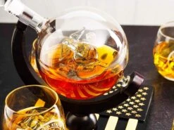 Marine Decanter Set With 4 Whiskey Glasses 1000ml Marines Gift Decanter By The Wine Savant -Refined Spirits Store 7103Baegj9L. AC SL1500