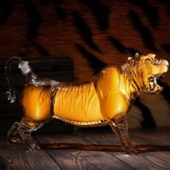 Tiger Decanter 1000ml 11"L Whiskey And Wine Decanter By The Wine Savant 7"H, Tiger Glass Decanter For Whiskey, Scotch, Spirits, Wine, For Whiskey Lovers, Tiger Lovers, Tiger King Gifts -Refined Spirits Store 815Nhr25IFL. AC SL1500