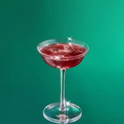 Vintage Crystal Coupe Glasses, Set Of 2, Clear Radiance - Champagne, Martini, Cocktails - Hand Blown Classy Glass -Timeless Art Deco Design - Durable Sparkling Cocktail Barware, Home Bar (8 OZ) -Refined Spirits Store Nick NoraCoupe setof2sparkle