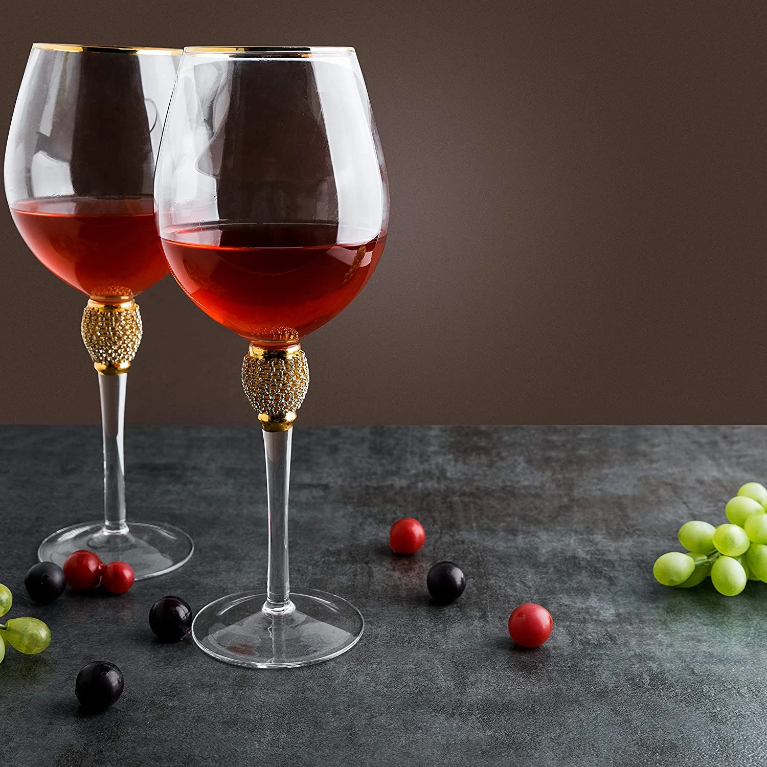 The Wine Savant Large Diamond Wine Glasses, Gold Rim Rhinestone Diamond Glasses - Wedding Glasses - 15 Ounce, Premium Designed Wine Glasses For Spirits And Wine, Gift Boxed (2, Clear) 2 The Wine Savant Large Diamond Wine Glasses, Gold Rim Rhinestone Diamond Glasses - Wedding Glasses - 15 Ounce, Premium Designed Wine Glasses For Spirits And Wine, Gift Boxed (2, Clear) - Image 2